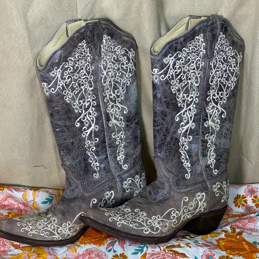 Brand NEW, Only tried on CORRAL Cowboy boots